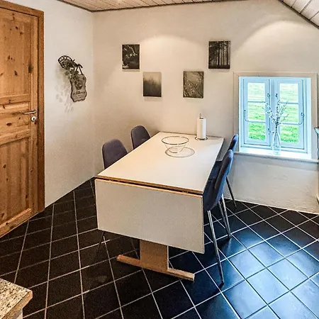 1 Bedroom Amazing In بيت للعطل Nørre Nebel